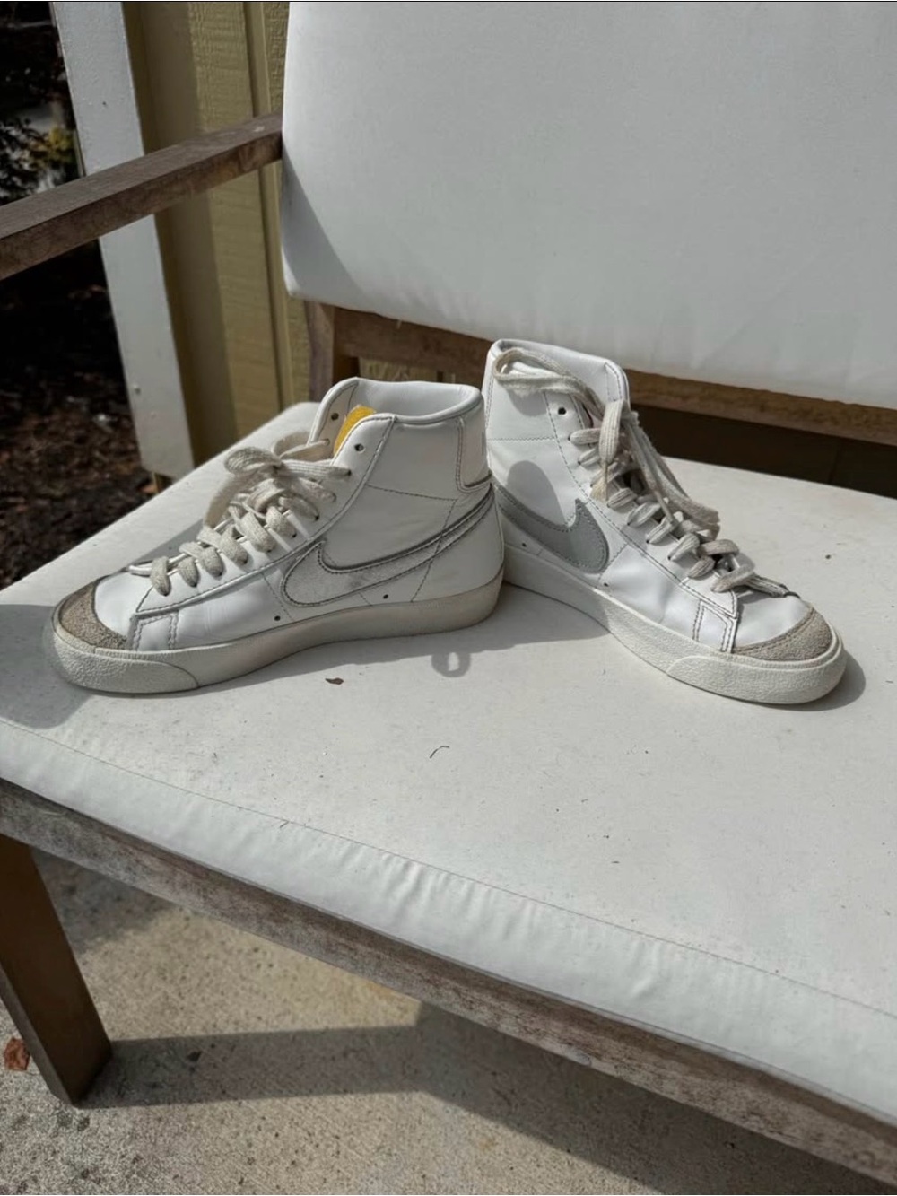 Nike Blazer Mid '77 Sneakers size 5.5W
